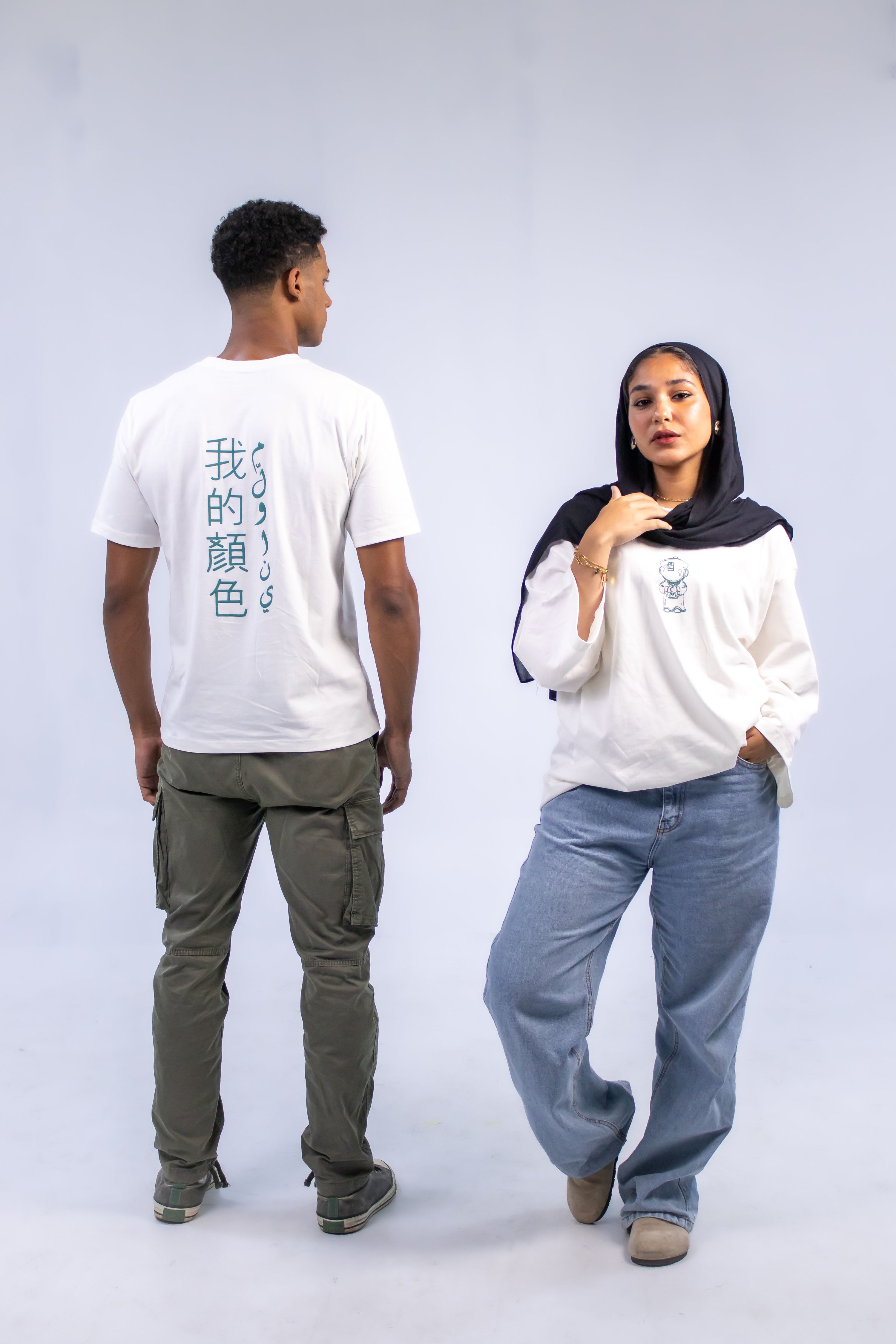 Off White unisex regular tee