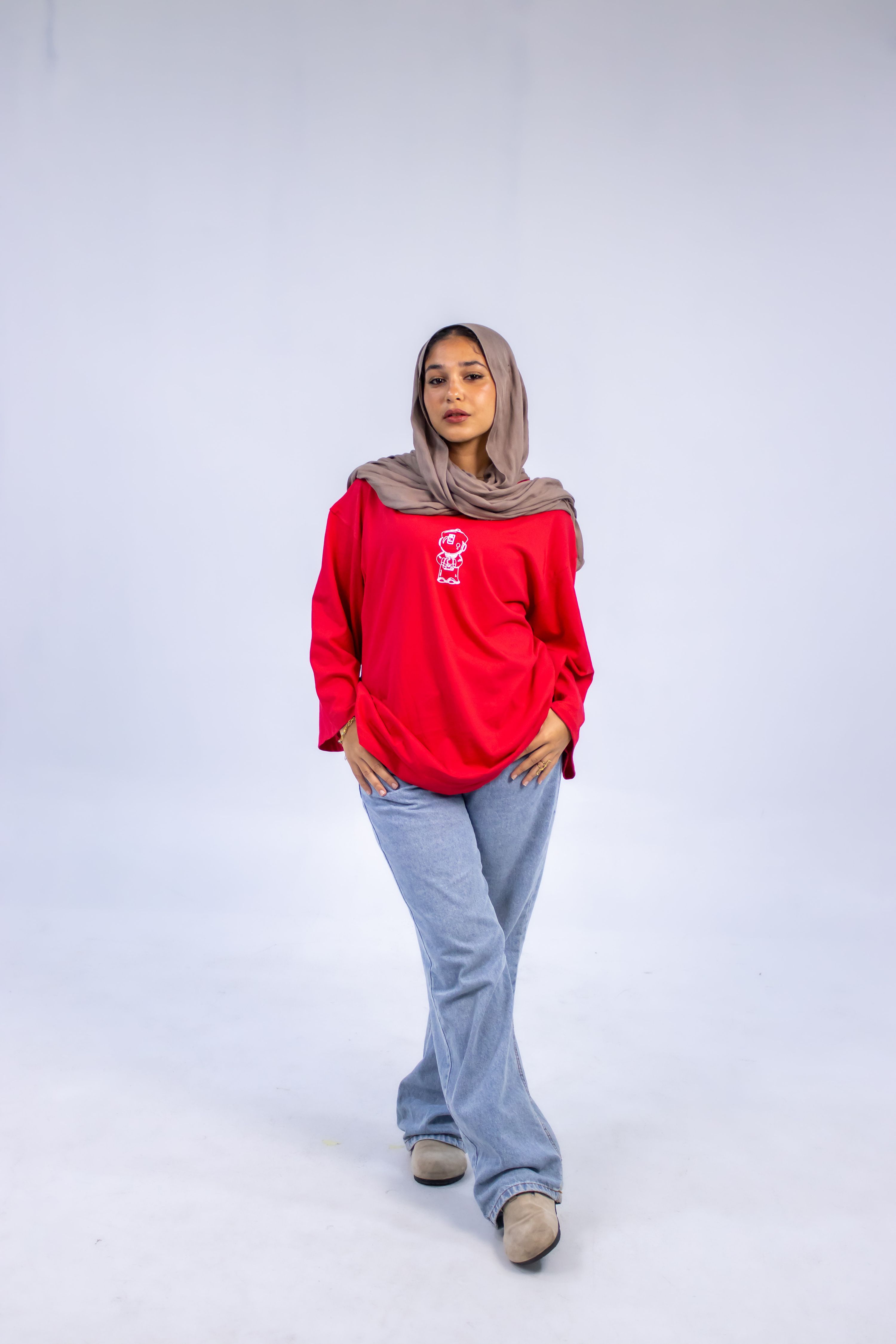 Red hijabi tee