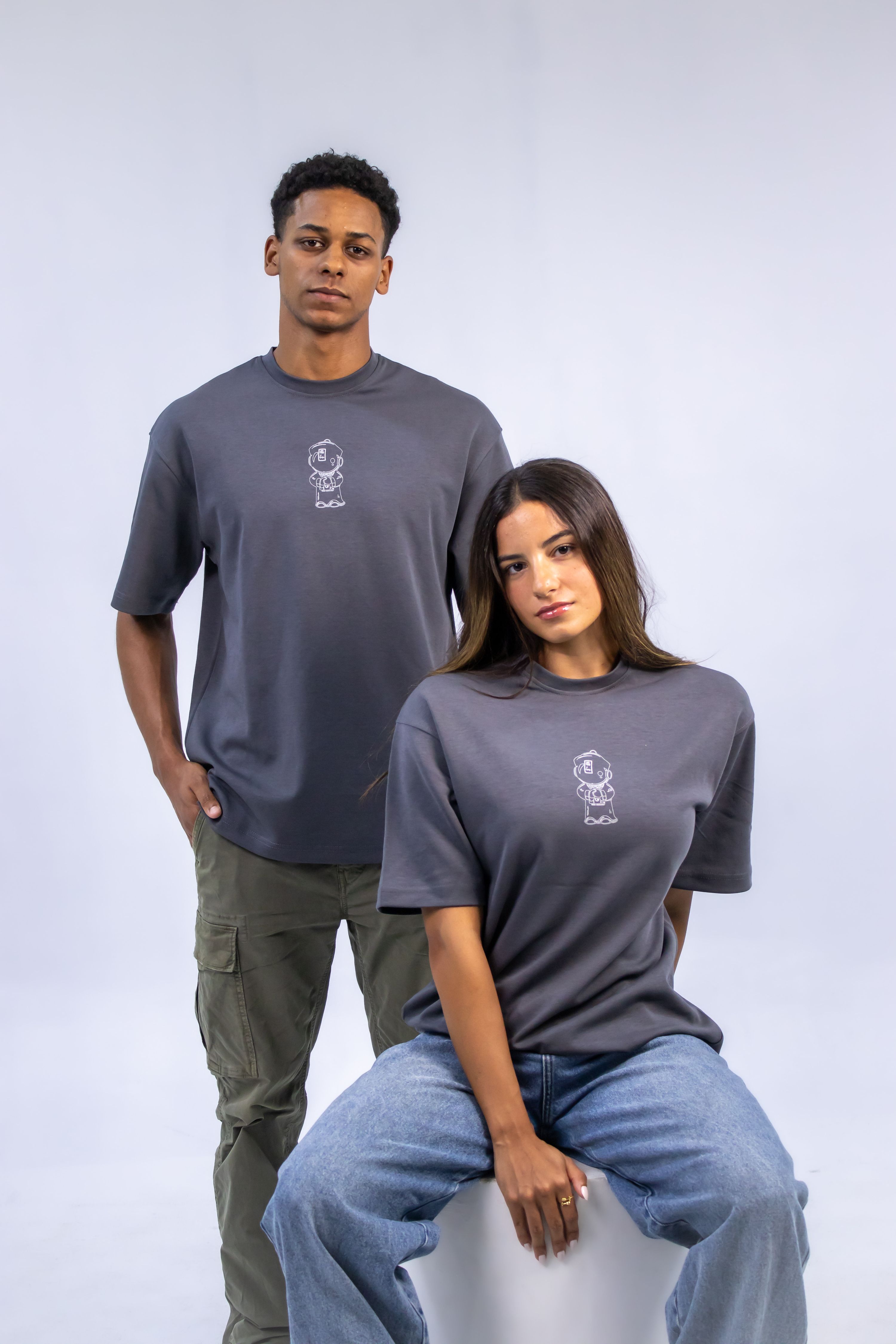 Grey unisex oversized tee