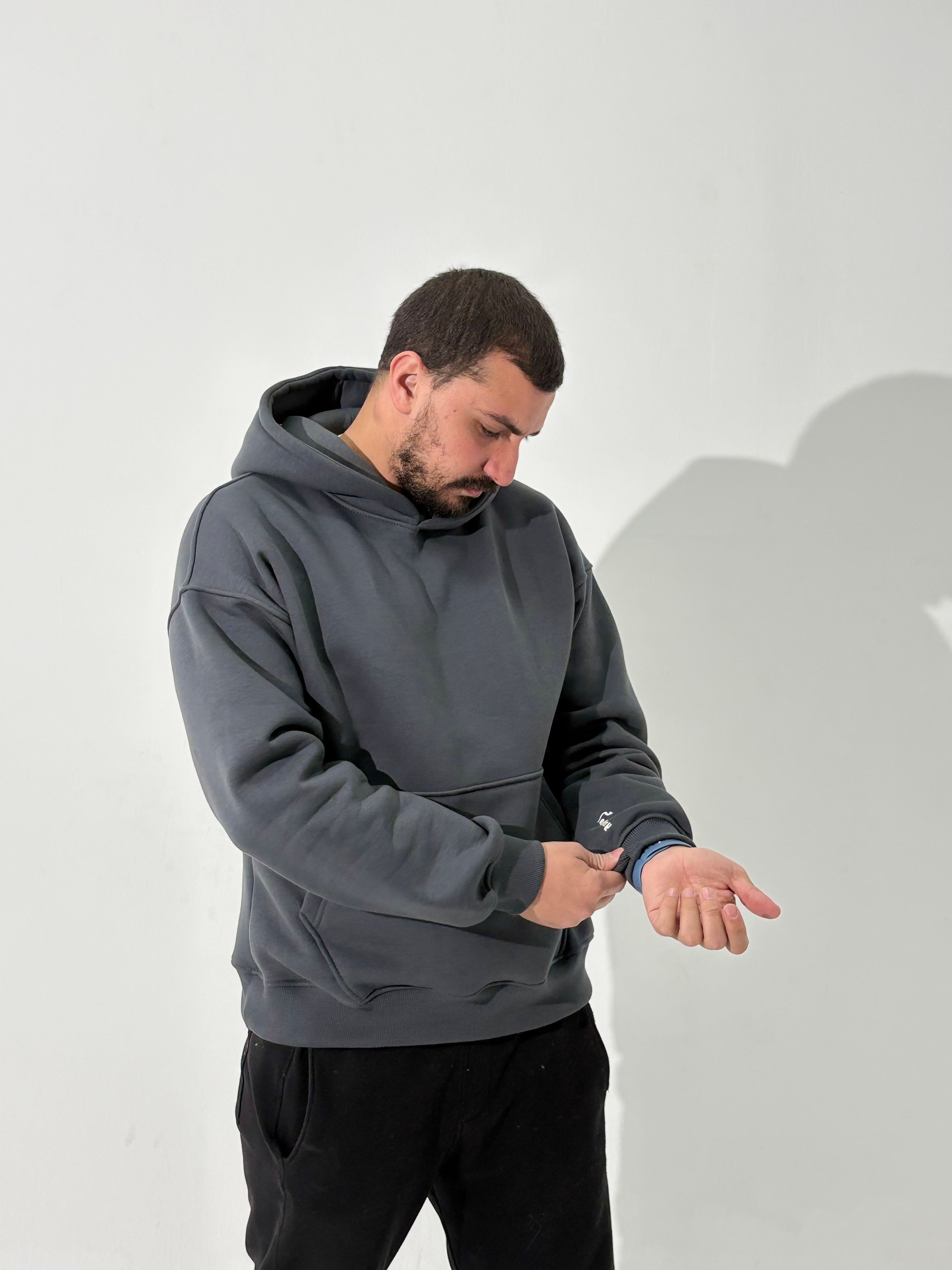 Grey white vibes thumbnail